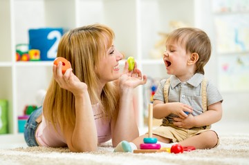 Развивающие игры для детей от 1 до 2 лет: рекомендации для родителей - Воспитание, Развитие навыков